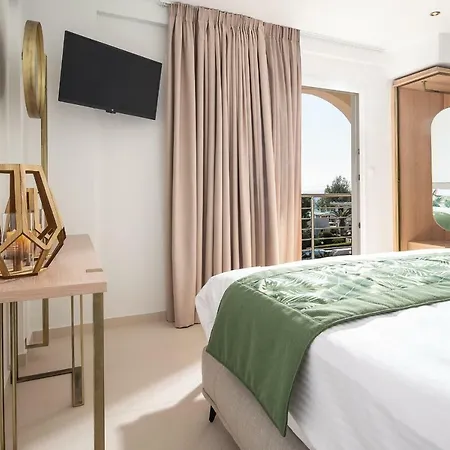 Fay Boutique * Toróni